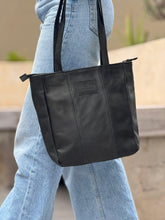 Load image into Gallery viewer, Casablanca Handbag
