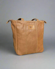 Load image into Gallery viewer, Casablanca Handbag
