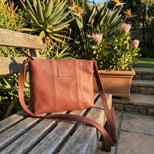 Load image into Gallery viewer, Cassie Crossbody
