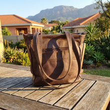 Load image into Gallery viewer, Casablanca Handbag

